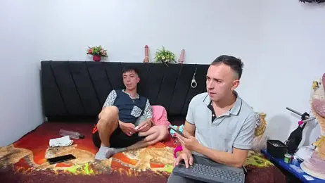 big-dicktop23 — вебкам-модель онлайн на stripchat