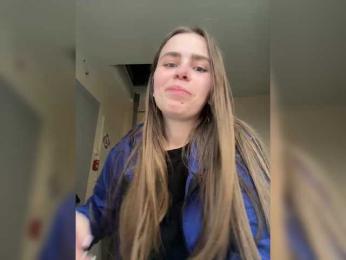 LolaSexxx — вебкам-модель онлайн на bongacams