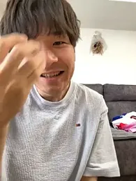 yuuki8910 — вебкам-модель онлайн на stripchat