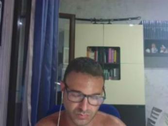 giuprisc — Cam4 stream photo (Aug 2026)