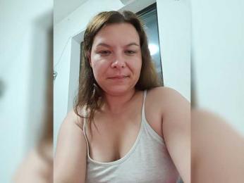 Iulia — bongacams