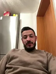 derbyo — вебкам-модель онлайн на stripchat