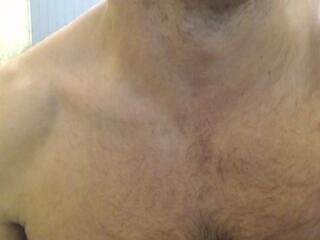 Robinzon — вебкам-модель онлайн на flirt4free