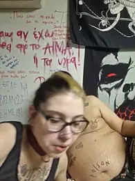 whatevaandissues — Stripchat stream photo (Aug 2026)