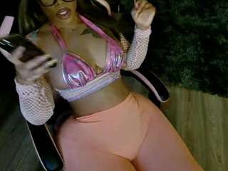 strellakat — Camsoda stream photo (Mar 2026)