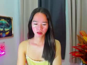 yourtinybunny — вебкам-модель онлайн на chaturbate