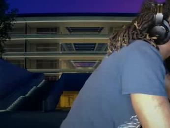 xxxjrstrokesxxx — вебкам-модель онлайн на chaturbate