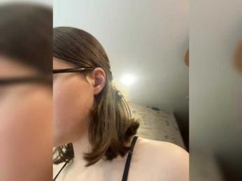 Yanchs — вебкам-модель онлайн на bongacams