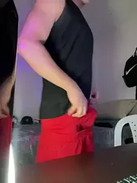Maximuz1920 — Stripchat stream photo (Aug 2026)