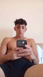 munir19001 — вебкам-модель онлайн на cam4