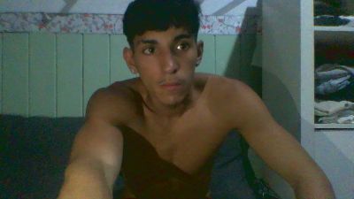 munir19001 — вебкам-модель онлайн на cam4