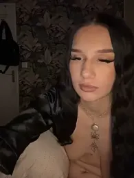 Leanna92ii — вебкам-модель онлайн на stripchat