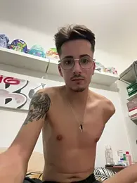 vainvalou34 — Stripchat stream photo (Sep 2026)
