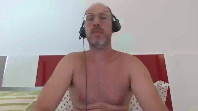 toureiffel89 — Cam4 stream photo (Aug 2026)