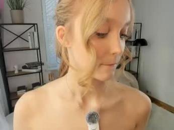 alicemelison — вебкам-модель онлайн на chaturbate