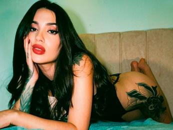 EmiliaVanRose — вебкам-модель онлайн на livejasmin