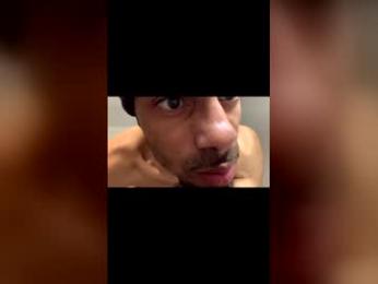 dixkzilla — вебкам-модель онлайн на chaturbate