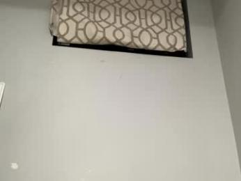 dixkzilla — вебкам-модель онлайн на chaturbate