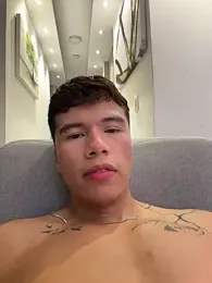 Logan_smith1 — Stripchat stream photo (Apr 2026)