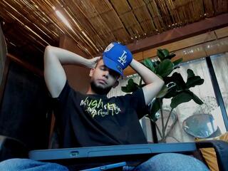 Stevee Joness — flirt4free