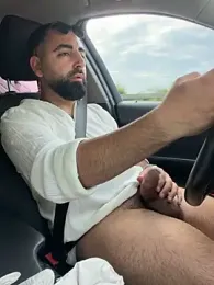 PersianHairyy — вебкам-модель онлайн на stripchat