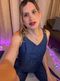 milablossom-with-pussy — Stripchat stream photo (Apr 2026)
