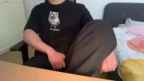 jungcock3210 — вебкам-модель онлайн на stripchat