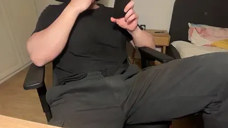 jungcock3210 — вебкам-модель онлайн на stripchat