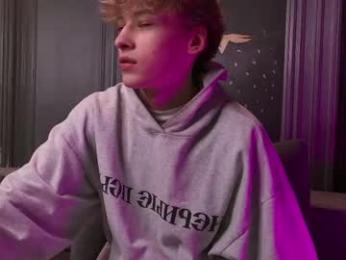 curlytwinkboy — Chaturbate profile photo