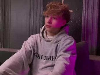 curlytwinkboy — Chaturbate stream photo (Apr 2026)