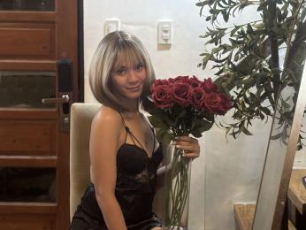 AlwinaMetina — вебкам-модель онлайн на livejasmin