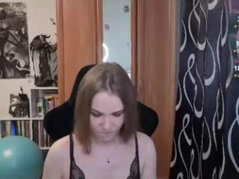 stella_and_carol — Chaturbate stream photo (Aug 2026)
