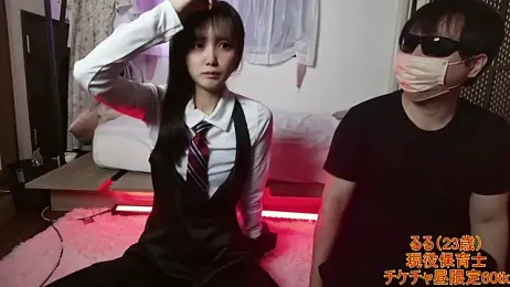 RuRu_jp — вебкам-модель онлайн на stripchat