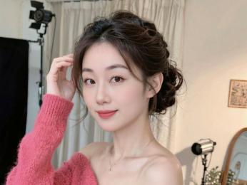 feier — вебкам-модель онлайн на livejasmin