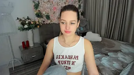 MiracleCurly — Stripchat stream photo (Oct 2025)