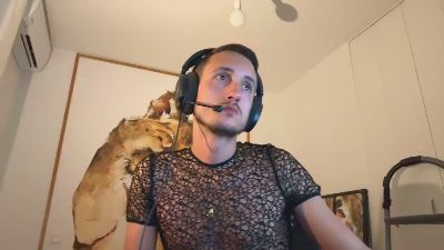 Adrien5934 — Cam4 stream photo (Sep 2026)