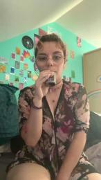 Emy_2002 — Cam4 stream photo (Jun 2026)