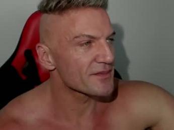 fuckinghotman — вебкам-модель онлайн на chaturbate