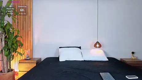 REINA_ADAHARA — Stripchat stream photo (Apr 2026)