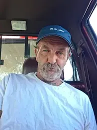 Hotbodyscottie — вебкам-модель онлайн на stripchat