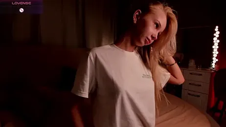 sincere_shyness — Stripchat stream photo (Apr 2026)