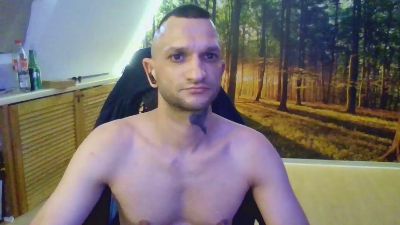 alphausk — Cam4 stream photo (Jun 2026)