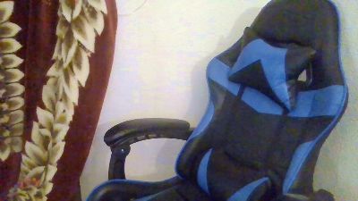 alphausk — Cam4 stream photo (Jun 2026)