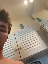 giovanni5281 — Stripchat stream photo (Mar 2026)