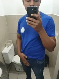Boy_zi — Stripchat stream photo (Aug 2026)