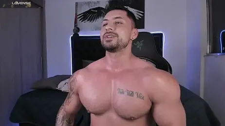 santi_aesthetic — Stripchat stream photo (May 2026)