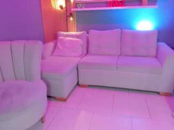 janinne_lu — вебкам-модель онлайн на chaturbate