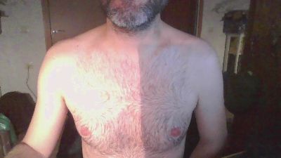 muy__versatil — вебкам-модель онлайн на cam4