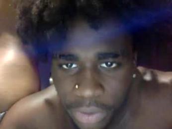 teezemyo — вебкам-модель онлайн на chaturbate