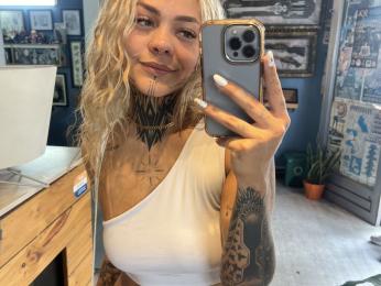 EvelynCortes — вебкам-модель онлайн на livejasmin